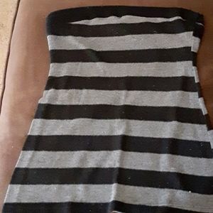 Black and gray striped tube top